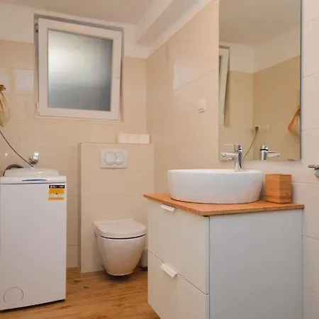 In - Istrien 11068 *