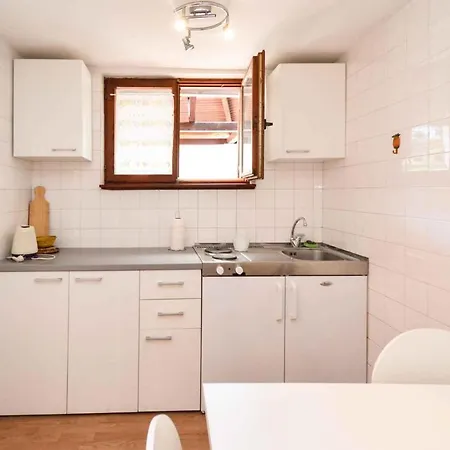 In - Istrien 11068 *