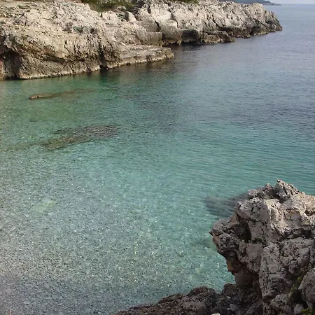 In - Istrien 11068 * بولا