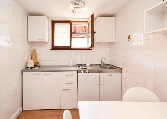 In - Istrien 11068 *